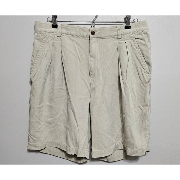 Men's Tommy Bahama Shorts Tan Khaki Relax 100% Silk Size 34 Pleat Front - Picture 1 of 5